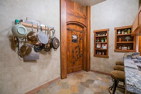 Cougar Ridge Resort, LLC