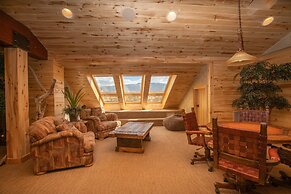 Cougar Ridge Resort, LLC
