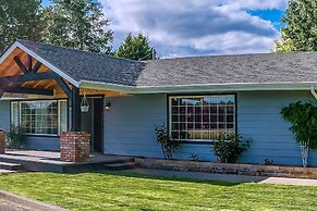 Racing Horse Ranch with Unlimited Golf