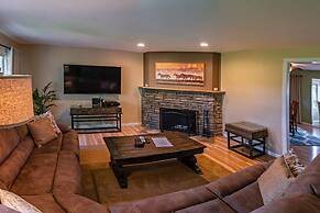 Racing Horse Ranch with Unlimited Golf