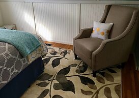 Racing Horse Ranch and Guest House with Golf