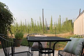 Hopyard View Farm - A Farm Experience in Ashland