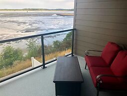 Seagate: Starboard~coos Bay~premiere Property