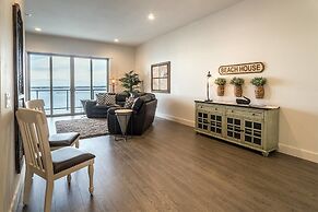 Seagate: Starboard~coos Bay~premiere Property