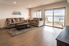 Seagate: Starboard~coos Bay~premiere Property