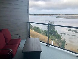 Seagate: Starboard~coos Bay~premiere Property