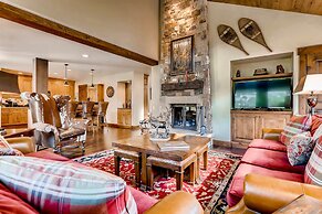 Centennial 4 Bedroom Condo Unit no. 29