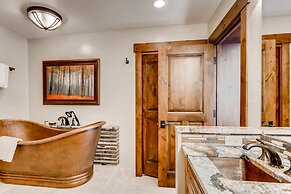 Centennial 4 Bedroom Condo Unit no. 29