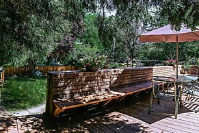 Madi's Place ~ Guest House