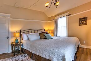 Redtail Suites~'red' Mccall Suite~tesla Station