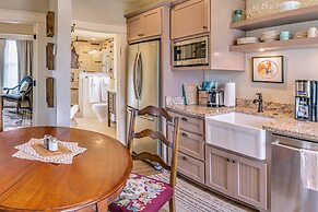 Redtail Suites~'red' Mccall Suite~tesla Station