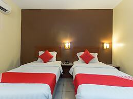 Super OYO 473 Comfort Hotel 2