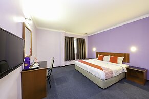 Super OYO 473 Comfort Hotel 2