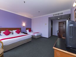 Super OYO 473 Comfort Hotel 2