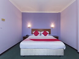 Super OYO 473 Comfort Hotel 2