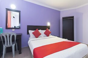 Super OYO 473 Comfort Hotel 2