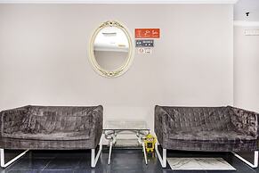 Super OYO 473 Comfort Hotel 2