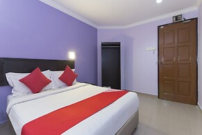 Super OYO 473 Comfort Hotel 2