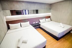 Monaco Boutique Hotel Sadong Jaya