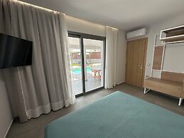 Evdokia Suites