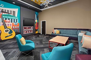 Tru by Hilton Nashville Downtown Convention Center