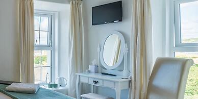 Rooms at The Highcliffe