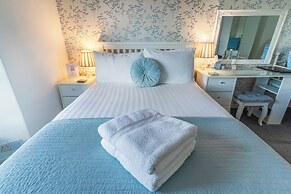 Rooms at The Highcliffe