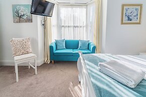 Rooms at The Highcliffe