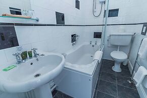 Rooms at The Highcliffe