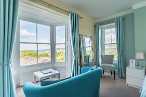 Rooms at The Highcliffe