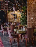 Maajid Hotel & Restaurant