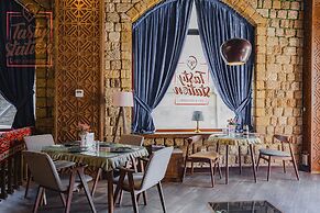 Maajid Hotel & Restaurant