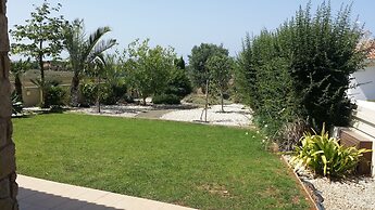 Noufaro Luxury Villa