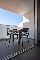 Poseidon Apartment By Michalis