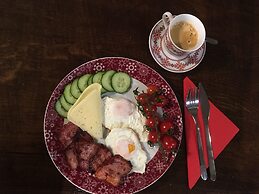 Poet Pastior Residence