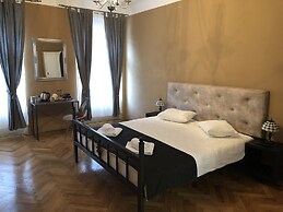 Poet Pastior Residence