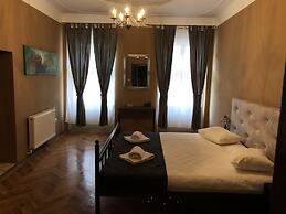 Poet Pastior Residence