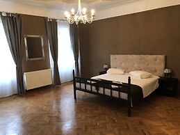 Poet Pastior Residence