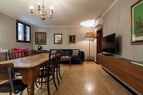 Palazzo Ca' Moro apartments