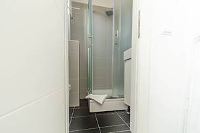 City Center Studio Apartments L&B