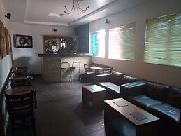 Eden Crest Hotel & Resort