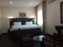 Eden Crest Hotel & Resort