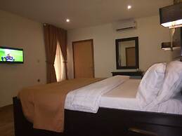 Eden Crest Hotel & Resort