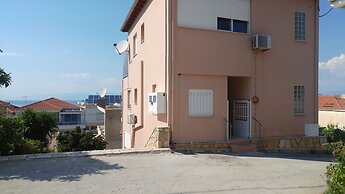 Kanakaris Apartments