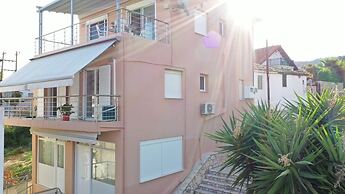 Kanakaris Apartments