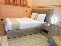 Euro Lounge and Suites