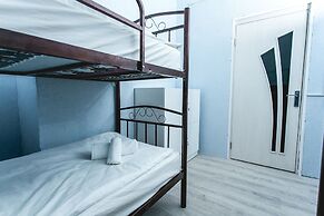 Sherlock Holmes Hostel Baku