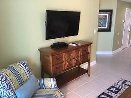 Lighthouse Unit 606 2 Bedroom Condo by Redawning