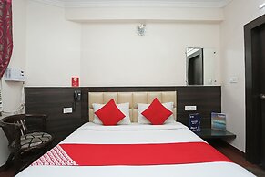 OYO 12682 Hotel Relax