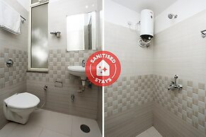 OYO 12682 Hotel Relax